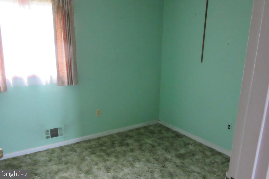 1311 Woodbridge Road Baltimore, MD 21228 - Photo 11 of 17 Gallery Image 11
