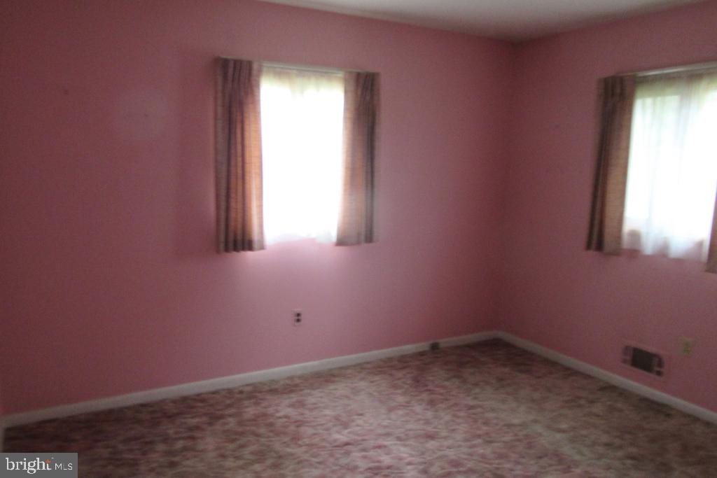 1311 Woodbridge Road Baltimore, MD 21228 - Photo 12 of 17 Gallery Image 12