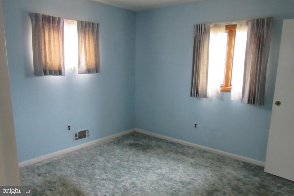 1311 Woodbridge Road Baltimore, MD 21228 - Photo 13 of 17 Gallery Image 13