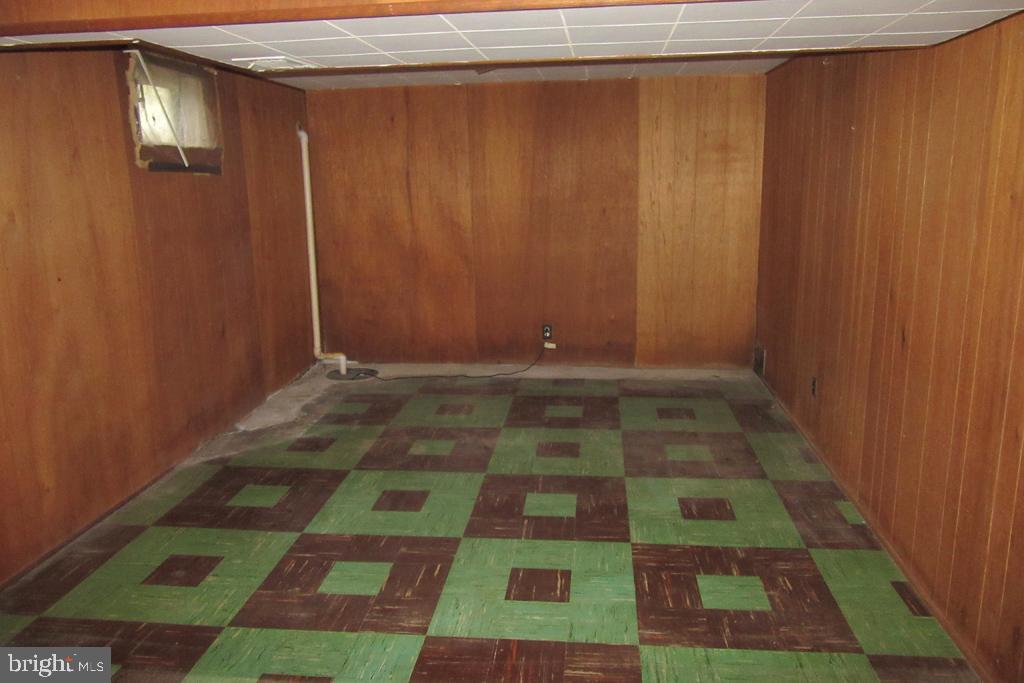 1311 Woodbridge Road Baltimore, MD 21228 - Photo 15 of 17 Gallery Image 15