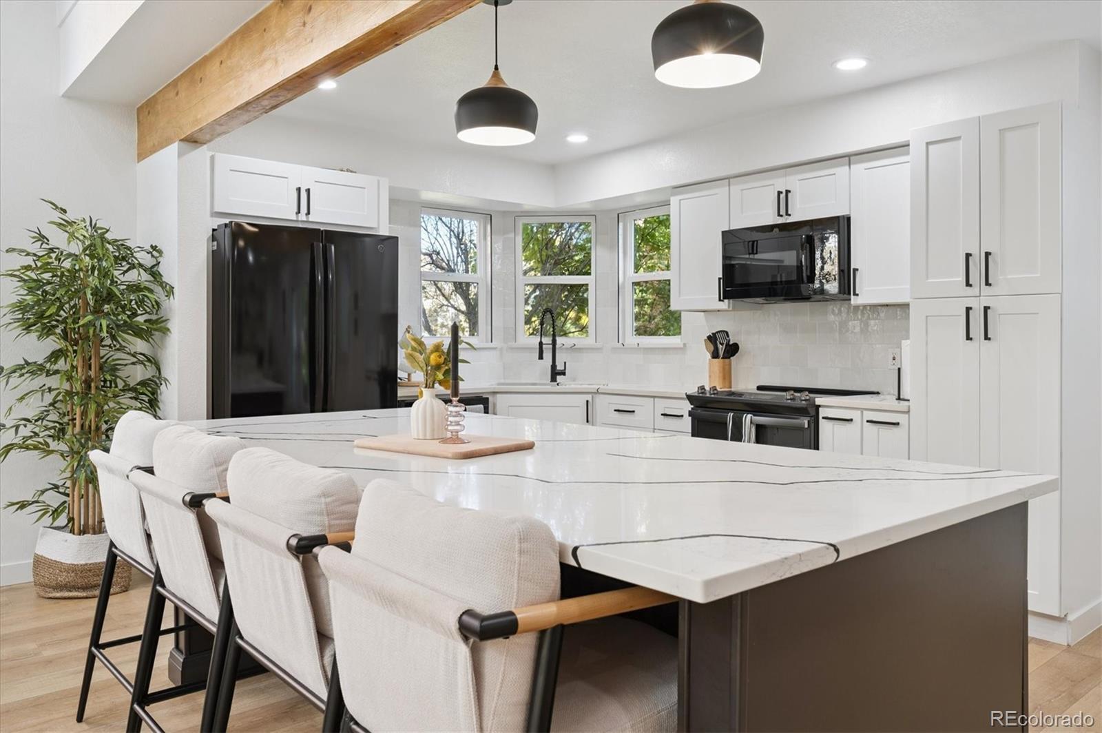 10040 Poudre Court Lone Tree, CO 80124 - Photo 9 of 48