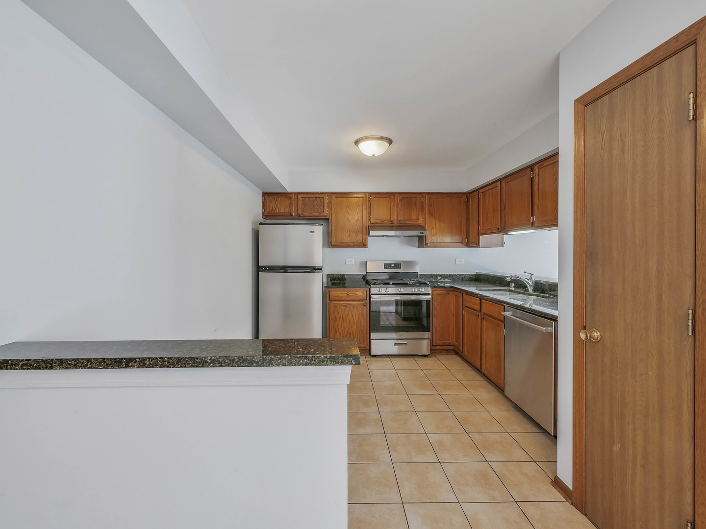 804 Tamarac Boulevard Addison, IL 60101 - Photo 6 of 26