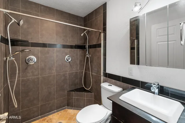 $2,300,000 | 23907 North 83rd Avenue, Peoria, AZ 85383