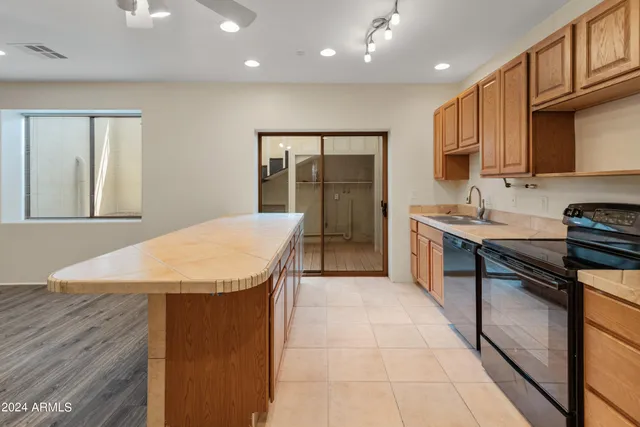 $2,300,000 | 23907 North 83rd Avenue, Peoria, AZ 85383