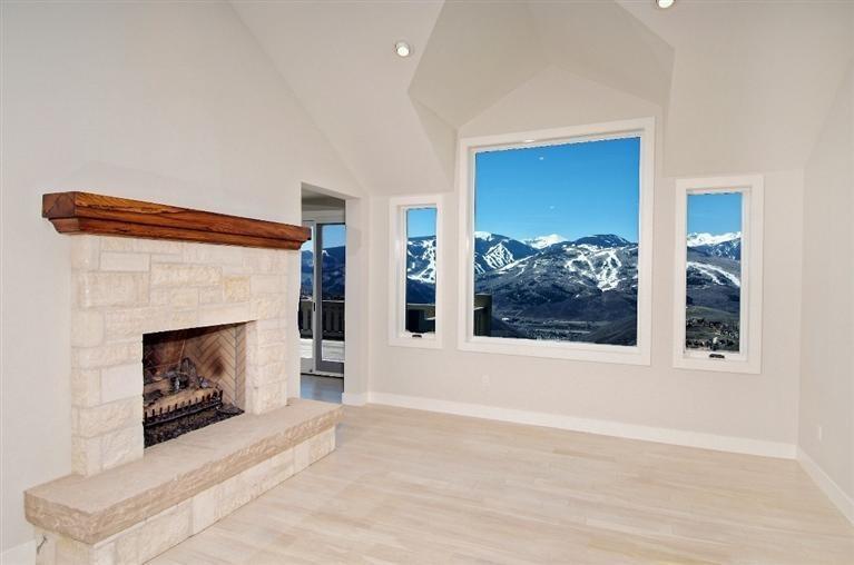5501 Coyote Ridge Avon, CO 81620 - Photo 7 of 15 Great Room