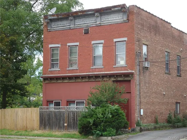 $1,495 | 165 Ulster Avenue, Unit 7, Saugerties, NY 12477