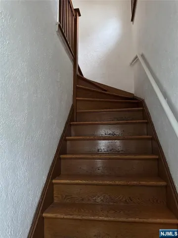 $2,300 | 15-36 Parmelee Avenue, Unit 2, Fair Lawn, NJ 07410