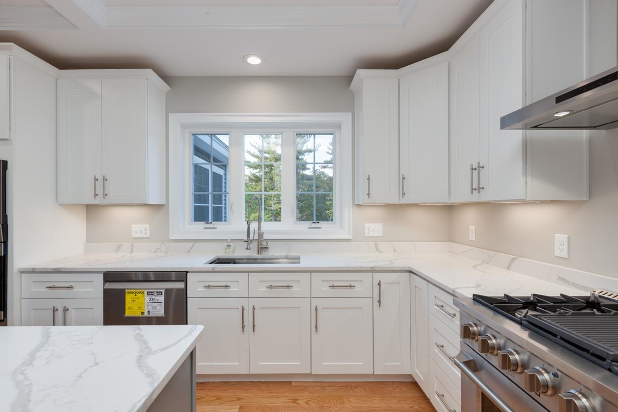 6 Ashton Park Road Windham, NH 03087 - Photo 12 of 40