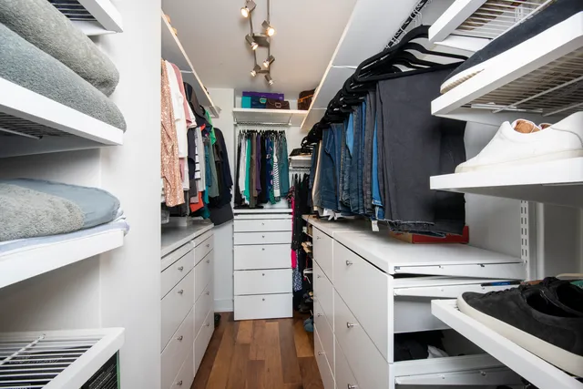 $650,000 | 5700 Arlington Avenue, Unit 12B | North Riverdale