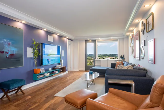 $650,000 | 5700 Arlington Avenue, Unit 12B | North Riverdale