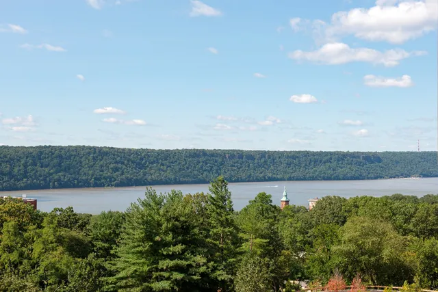 $650,000 | 5700 Arlington Avenue, Unit 12B | North Riverdale