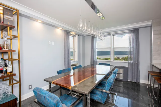 $650,000 | 5700 Arlington Avenue, Unit 12B | North Riverdale