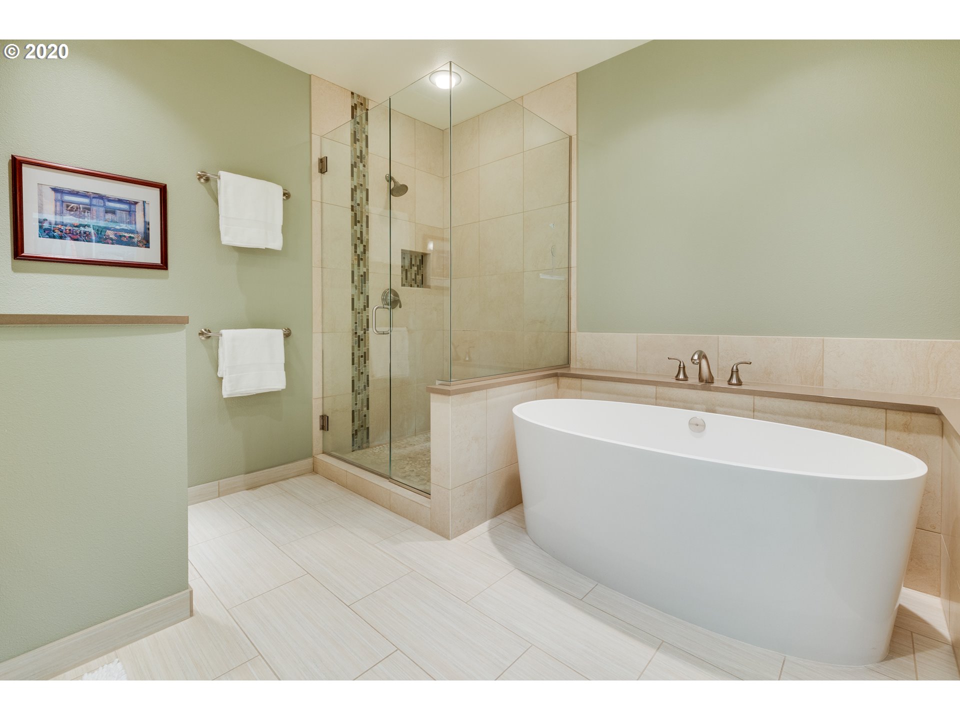 2387 Southwest Cedar Street Portland, OR 97205 - Photo 17 of 32 Gallery Image 17