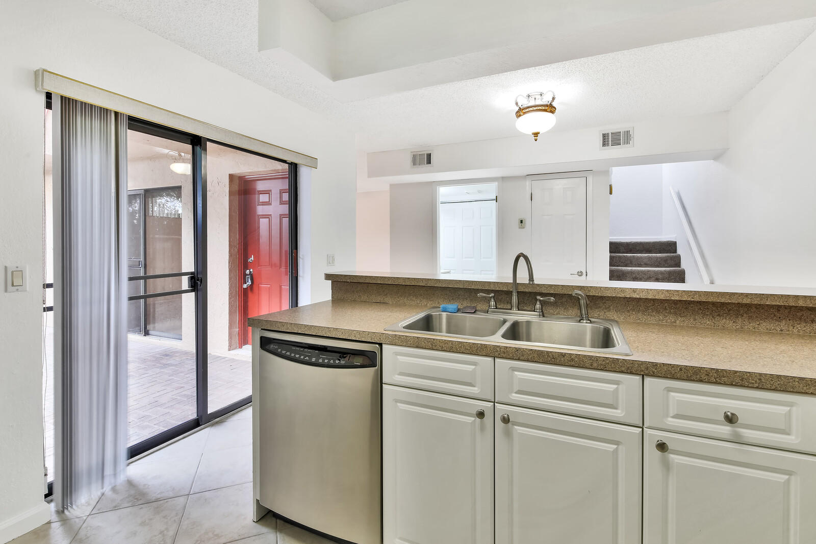 8075 Severn Drive, Unit C Boca Raton, FL 33433 - Photo 10 of 31 10_Image_10_mls