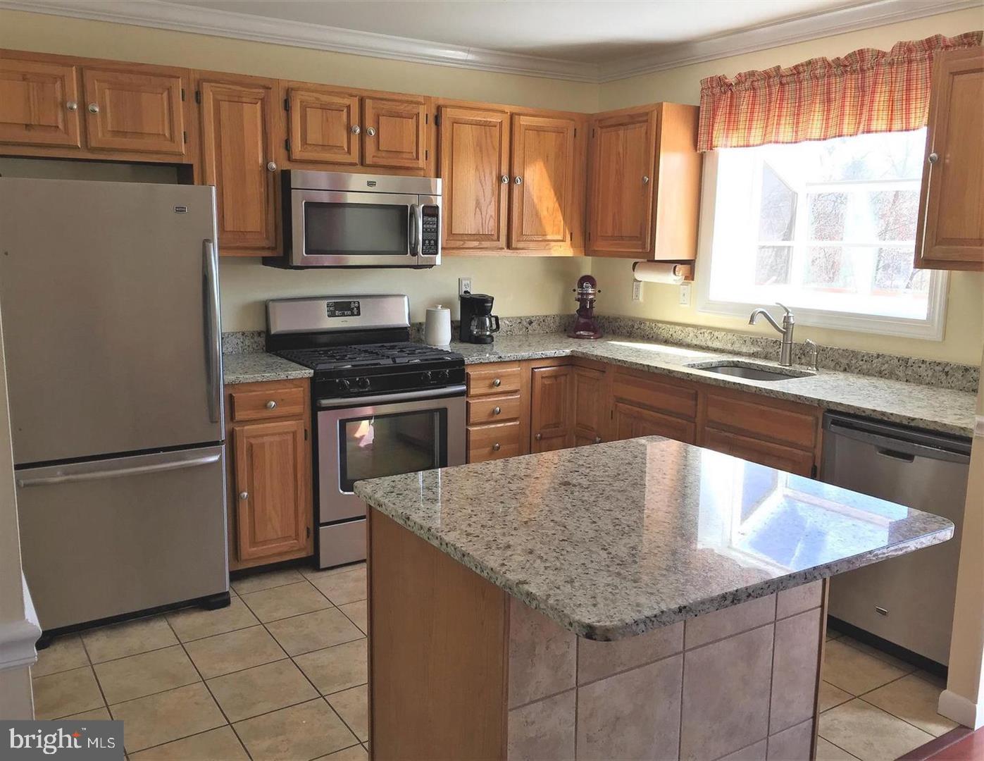 9441 Joppa Pond Road Baltimore, MD 21234 - Photo 6 of 37 Kitchen