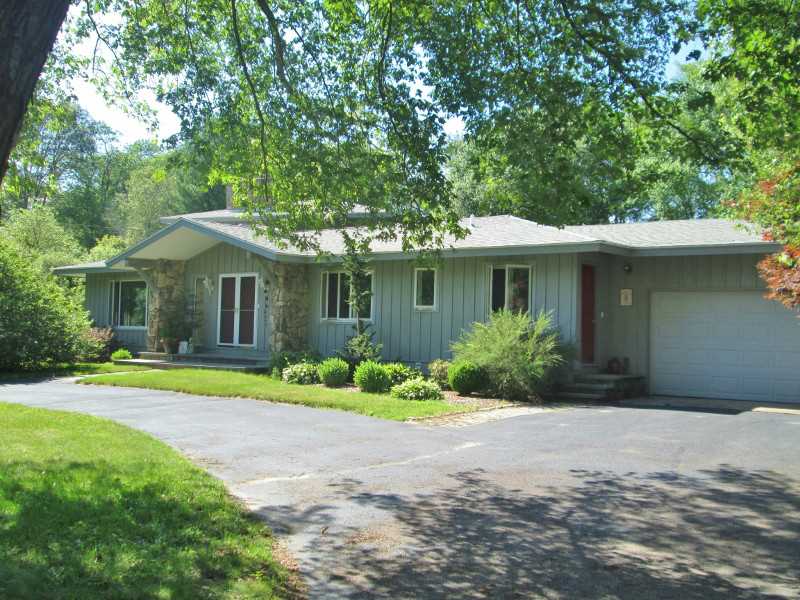 81 Post Road South Kingstown, RI 02879 - Photo 1 of 25 Exterior Front.