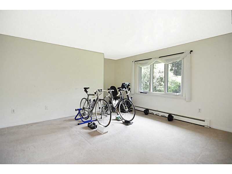81 Post Road South Kingstown, RI 02879 - Photo 16 of 25 Bedroom.
