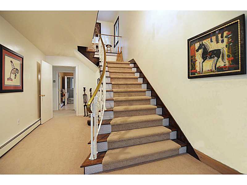 81 Post Road South Kingstown, RI 02879 - Photo 20 of 25 Interior Space/Layout.