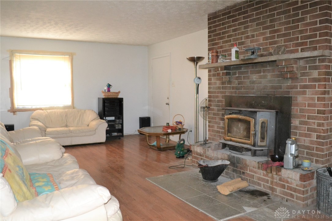 8860 Chambersburg Road Huber Heights, OH 45424 - Photo 4 of 13