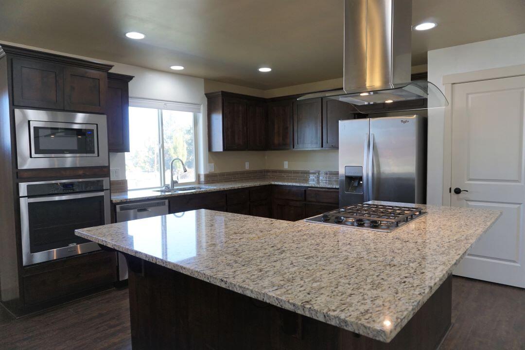 62535 Eagle Road Bend, OR 97701 - Photo 8 of 55 DSC01309