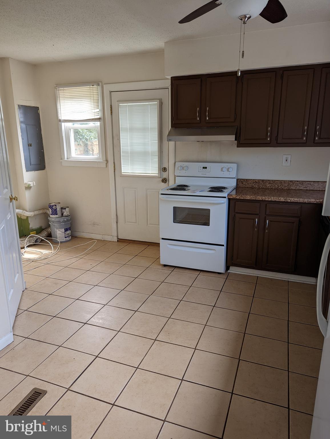12 Pointville Road Pemberton, NJ 08068 - Photo 3 of 23