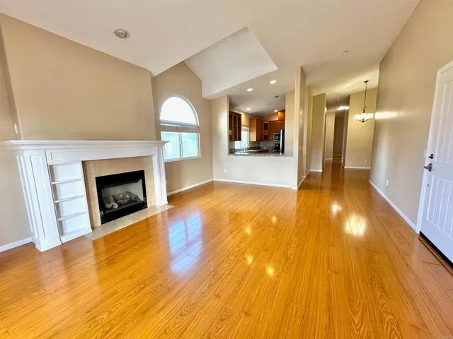 $1,997,000 | 535 F Avenue, Unit 4, Coronado, CA 92118