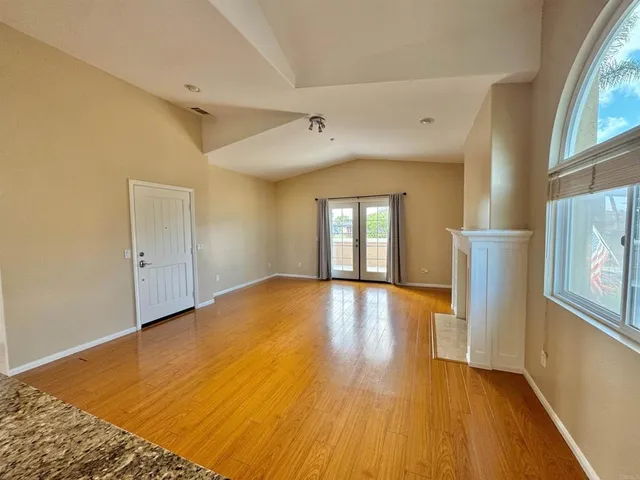 $1,997,000 | 535 F Avenue, Unit 4, Coronado, CA 92118