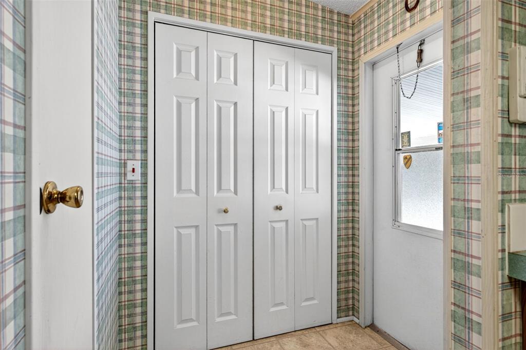 8046 Highpoint Boulevard Brooksville, FL 34613 - Photo 14 of 47 a view of a bathroom