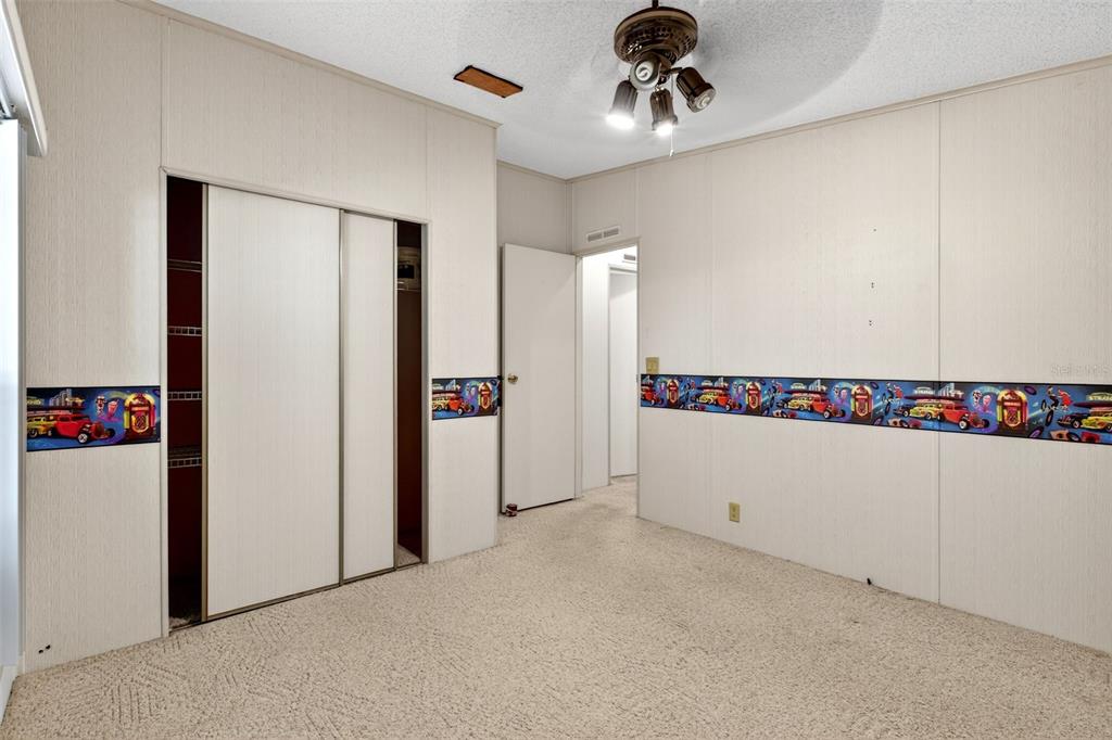 8046 Highpoint Boulevard Brooksville, FL 34613 - Photo 24 of 47 a view of an empty room