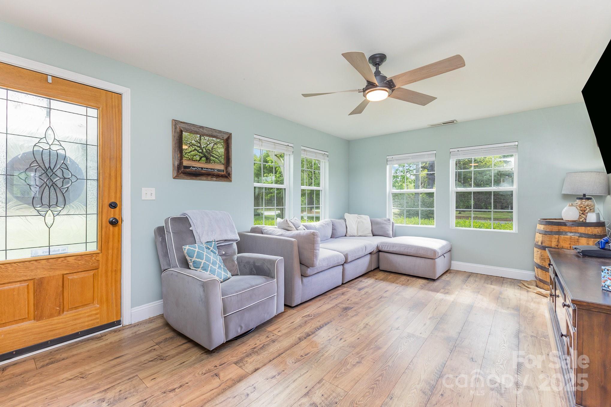 878 Cold Springs Road Concord, NC 28025 - Photo 7 of 31 Gallery Image 7