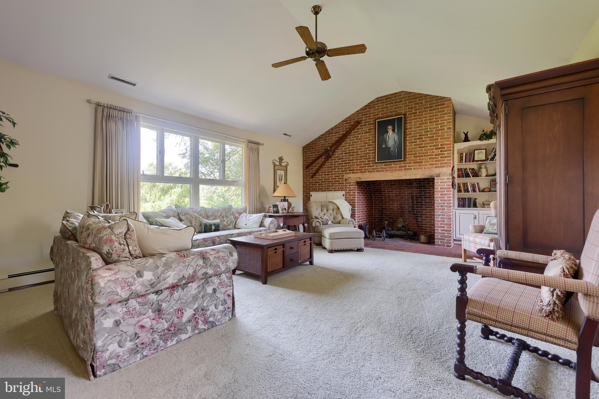 550 Stonehenge Drive Lititz, PA 17543 - Photo 18 of 45 Family room