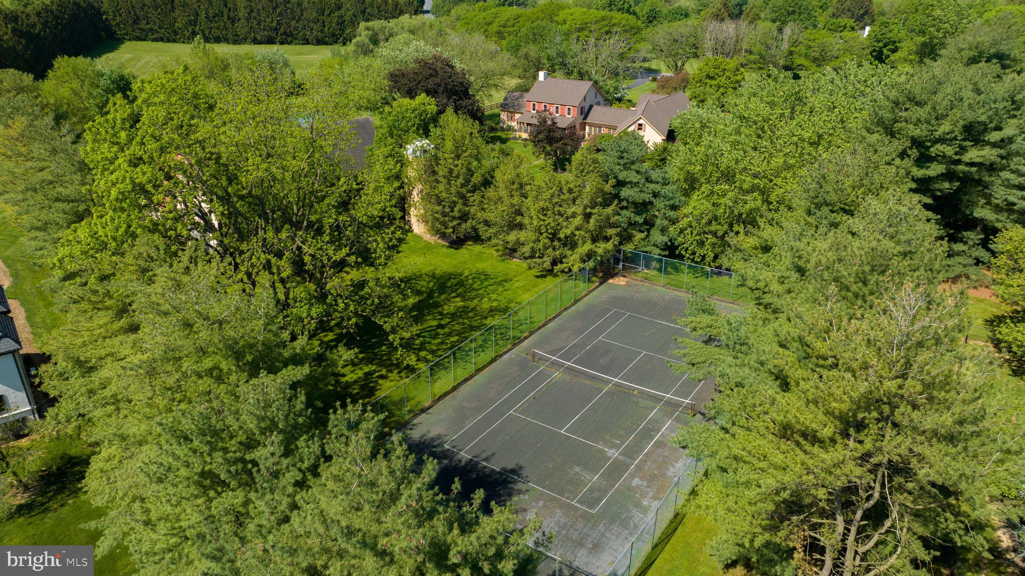 550 Stonehenge Drive Lititz, PA 17543 - Photo 39 of 45 Tennis court