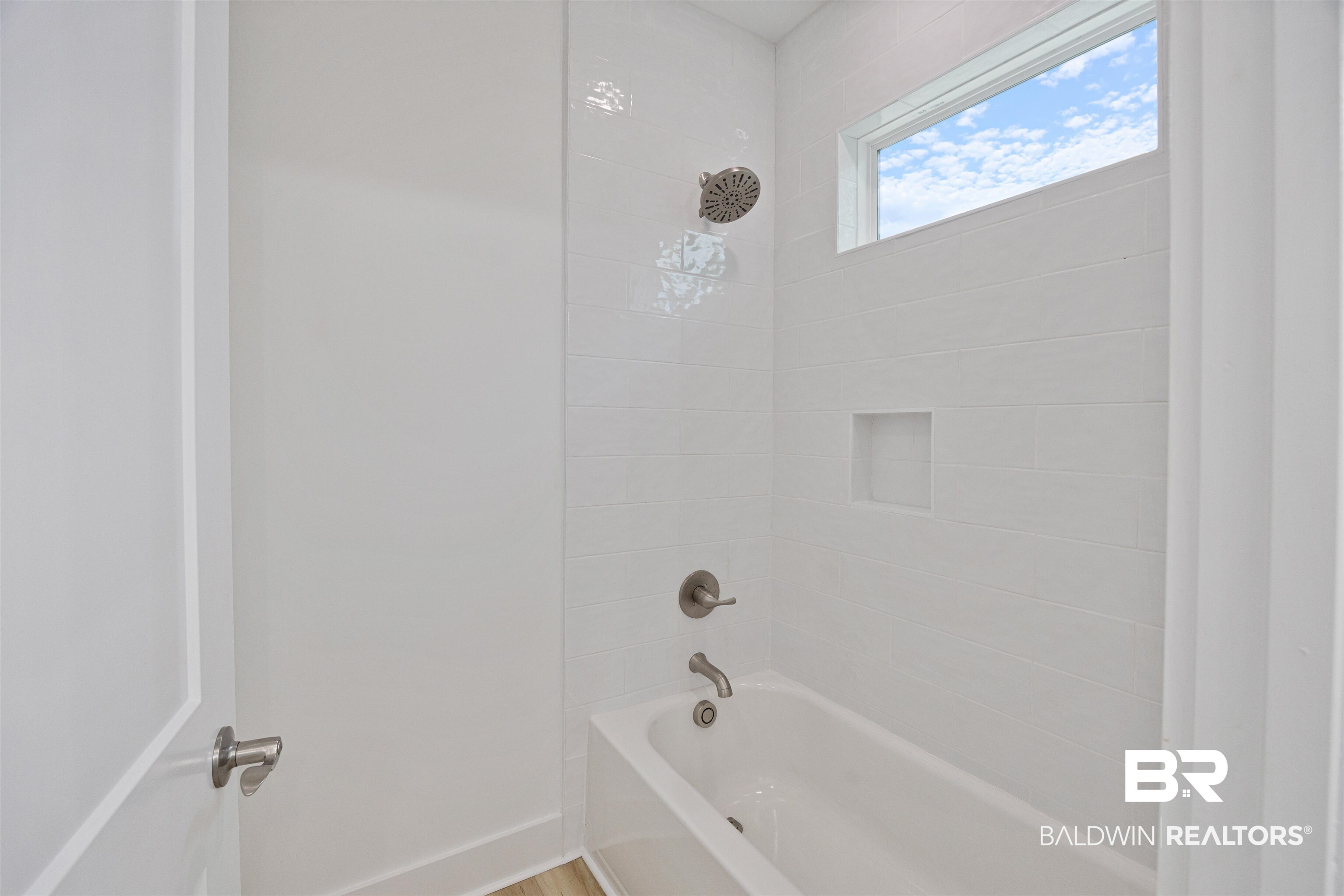 27591 Canal Road Orange Beach, AL 36561 - Photo 40 of 51 Full bath with tub / shower combination
