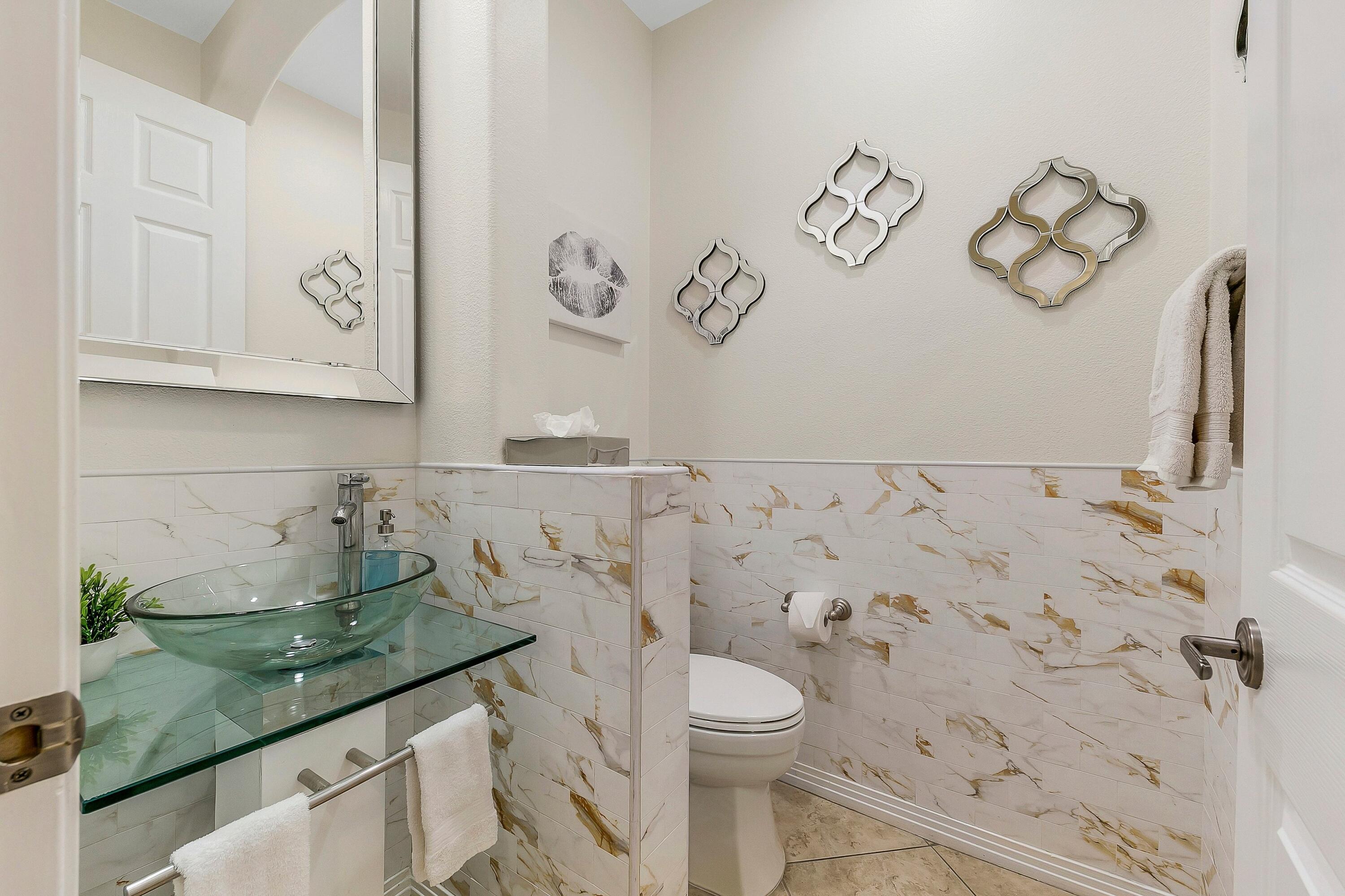 48678 Cascade Street Indio, CA 92201 - Photo 32 of 78 046_68_powder_room_full_73