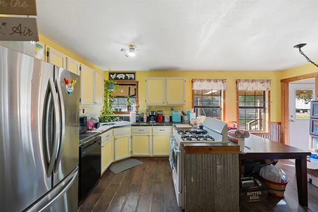 $555,000 | 7705 County Road 342, Milano, TX 76556