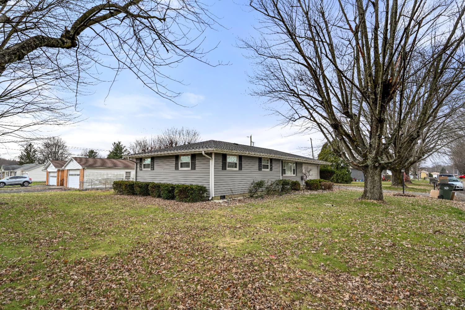 226 Maple Drive Sunman, IN 47041 - Photo 3 of 34