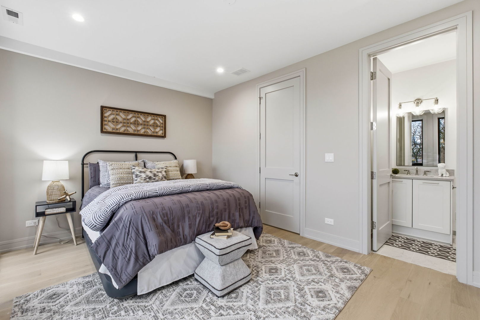 1646 North Orchard Street, Unit 2 Chicago, IL 60614 - Photo 27 of 36