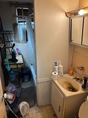 $120,000 | 79 Pleasant Street, Ware, MA 01082