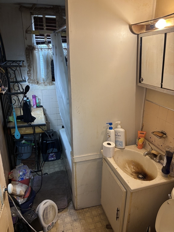 79 Pleasant Street Ware, MA 01082 - Photo 13 of 15