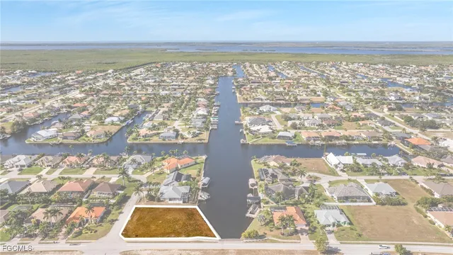 $525,000 | 2503 Southwest 41st Street, Cape Coral, FL 33914