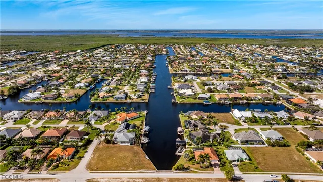 $525,000 | 2503 Southwest 41st Street, Cape Coral, FL 33914