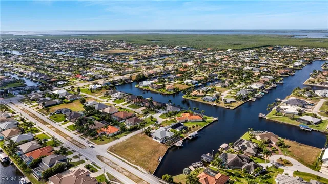 $525,000 | 2503 Southwest 41st Street, Cape Coral, FL 33914