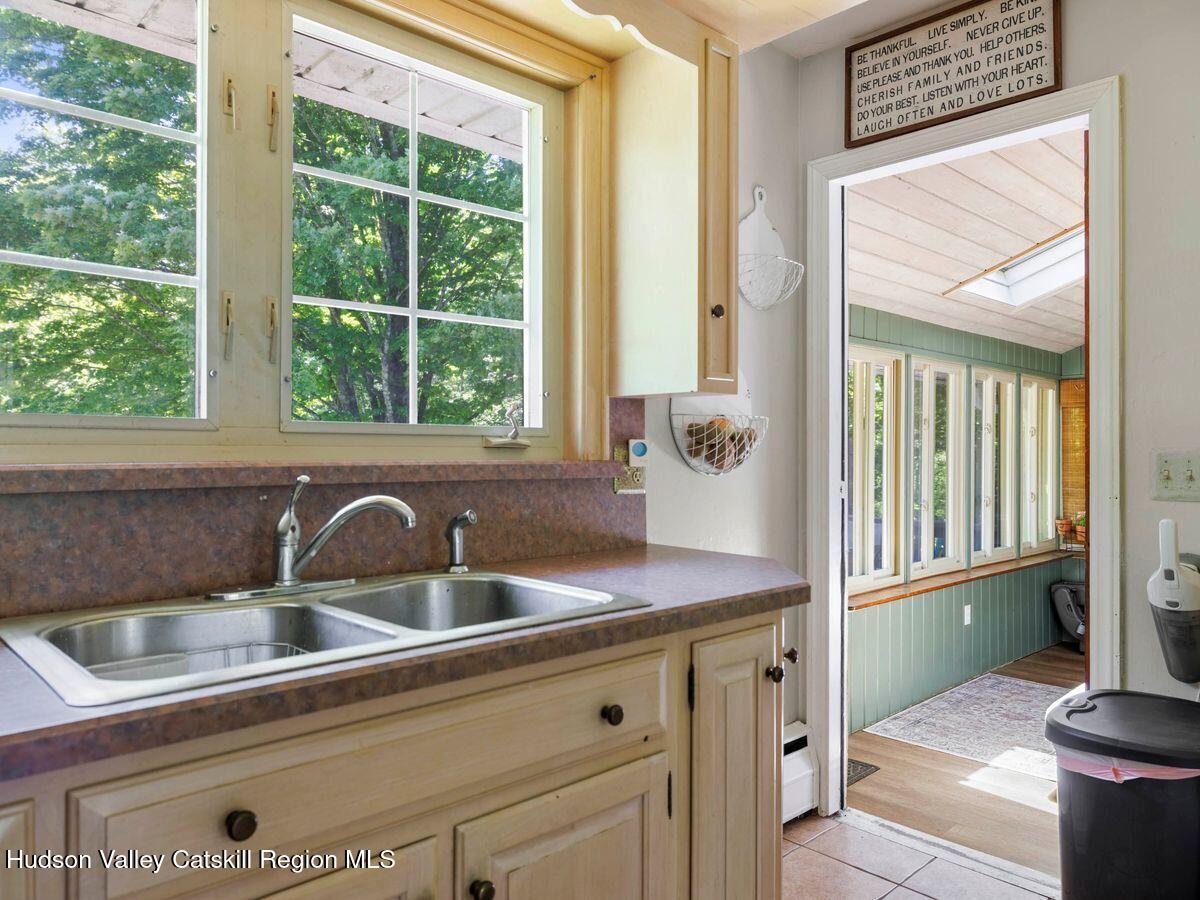 284 Tuckers Corners Road Highland, NY 12528 - Photo 9 of 33 photo_online_032