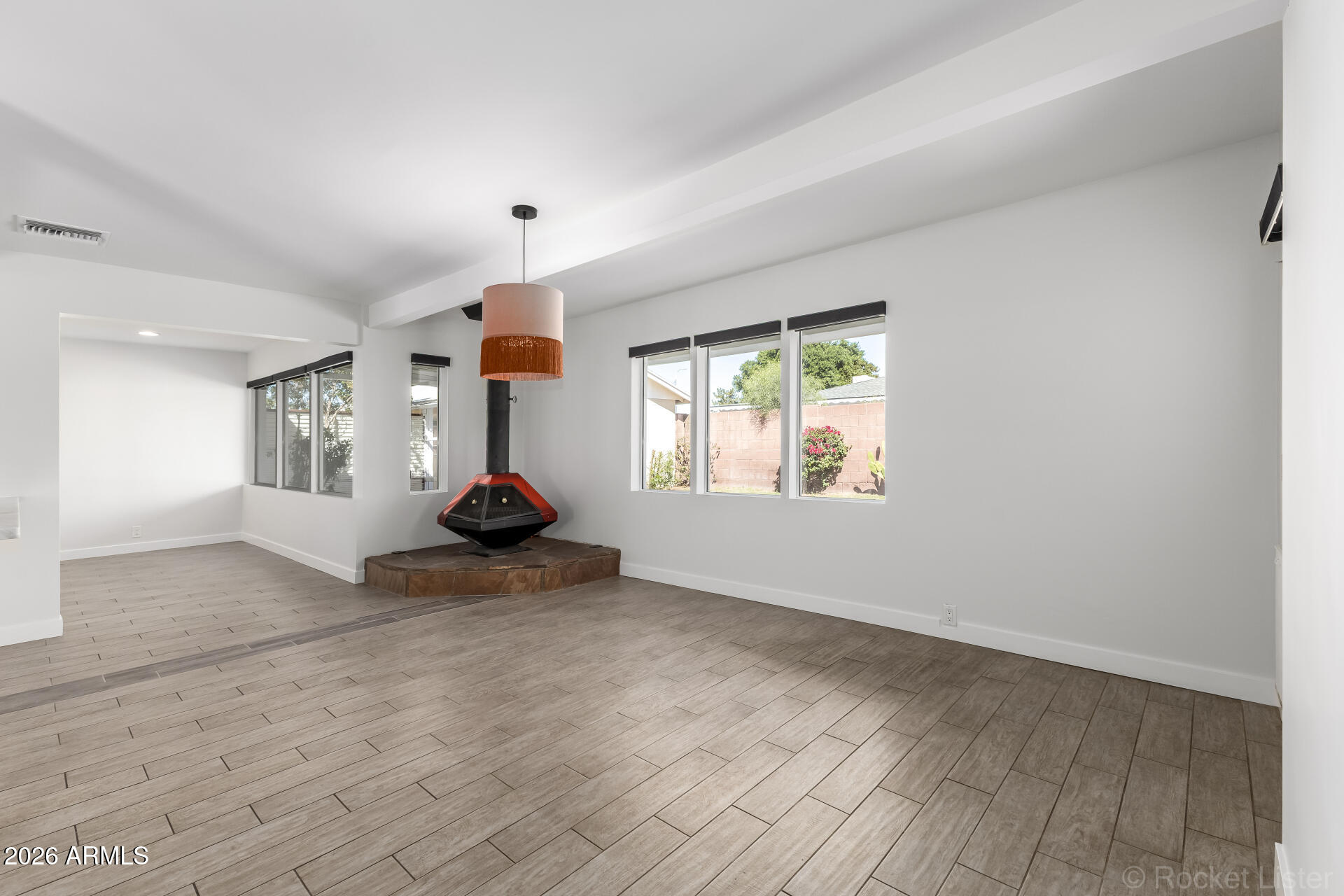 3930 East Oak Street Phoenix, AZ 85008 - Photo 25 of 61 17 - Oak Corner Fireplace
