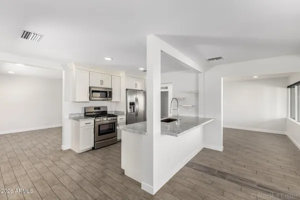 $579,000 | 3930 East Oak Street, Phoenix, AZ 85008