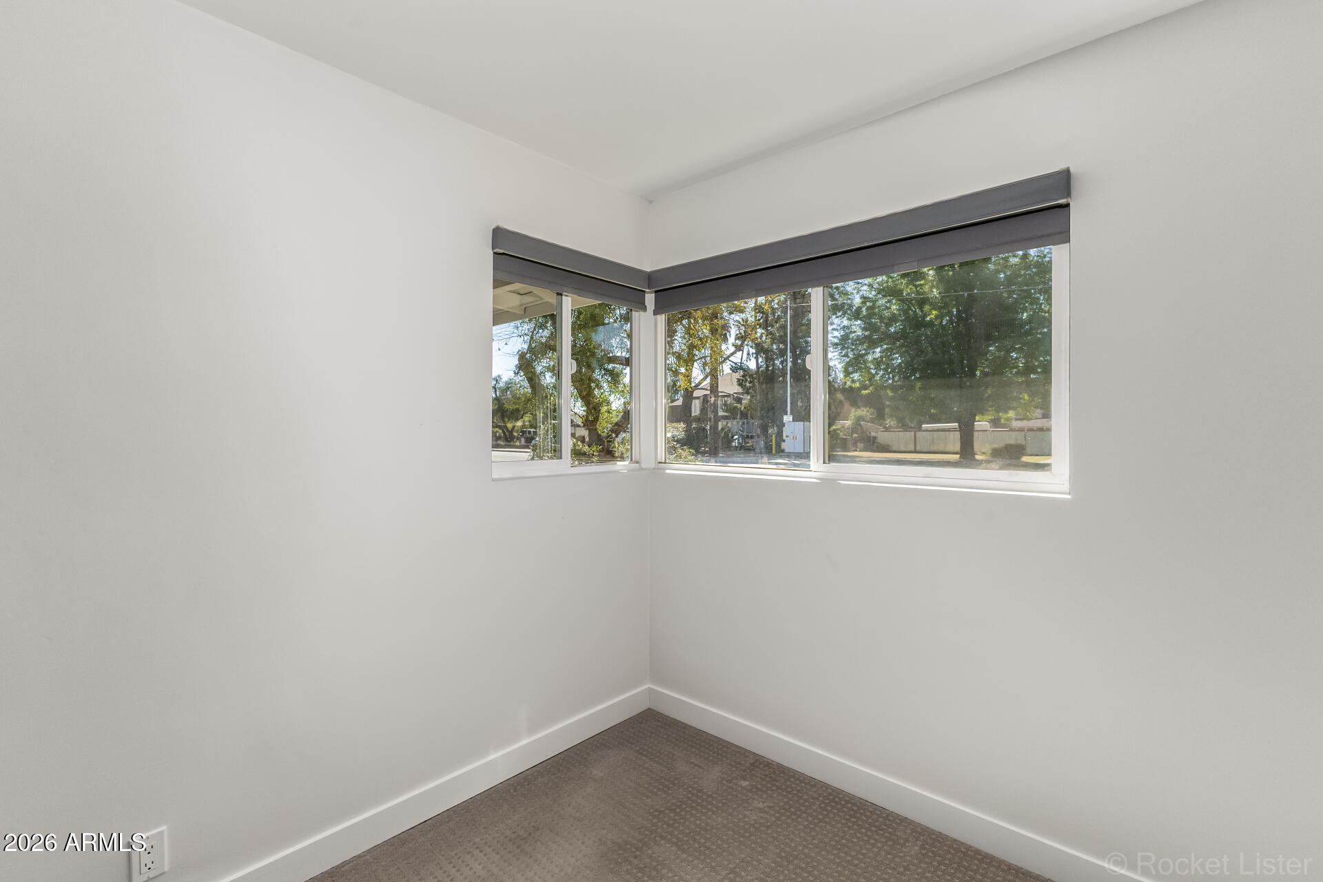3930 East Oak Street Phoenix, AZ 85008 - Photo 34 of 61 29 - Oak Bedroom 1