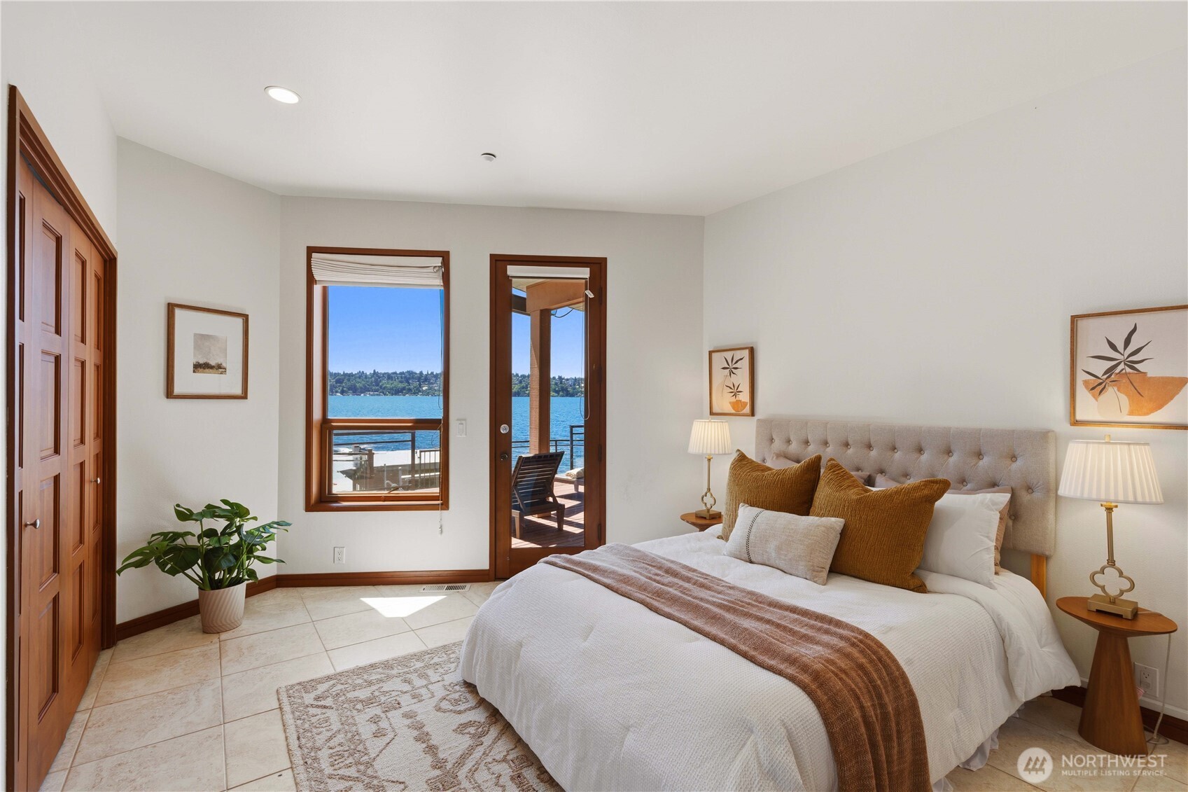 8279 West Mercer Way Mercer Island, WA 98040 - Photo 35 of 40