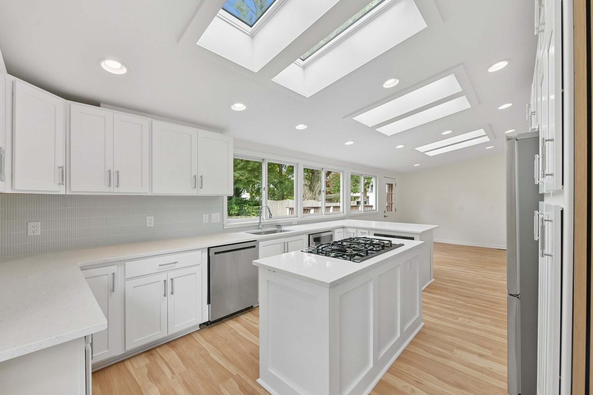 1 Frances Road Burlington, MA 01803 - Photo 15 of 42 Gallery Image 15