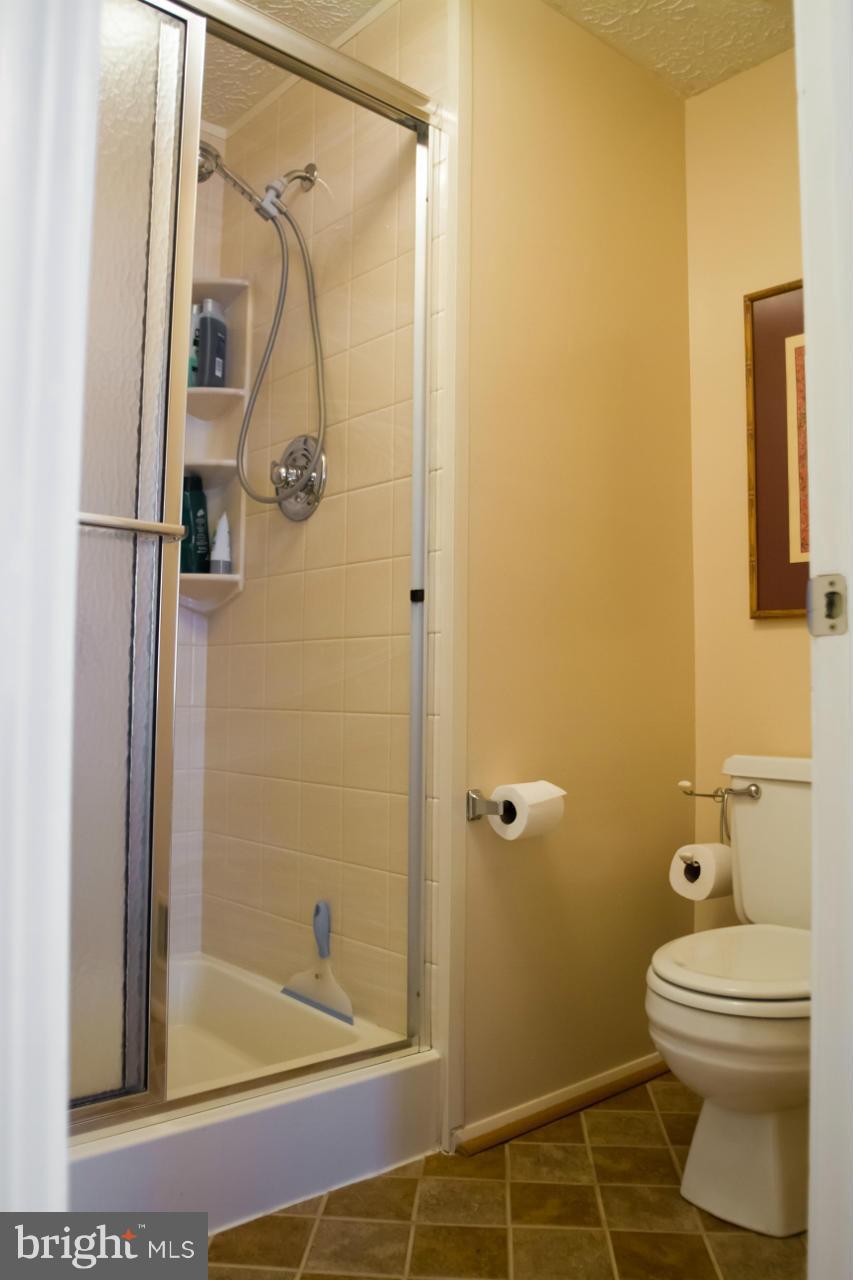 9216 Briarchip Street Laurel, MD 20708 - Photo 6 of 30 Bath (Master)