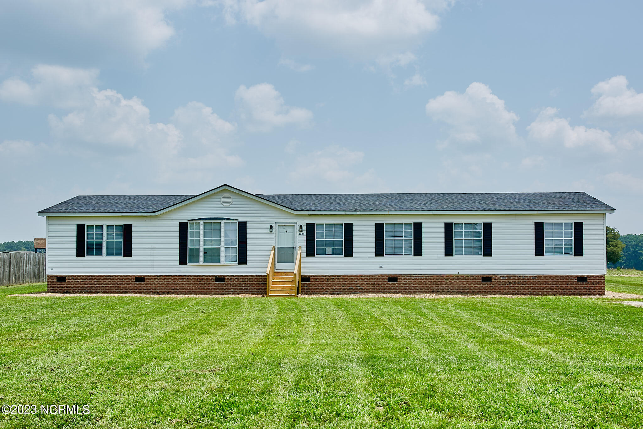 8609 Ransom Lane Kenly, NC 27542 - Photo 1 of 22 Front